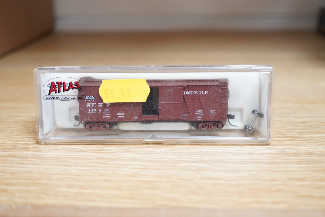 A group of N gauge railway by Graham Farish, Bachmann Spectrum, etc. mainly American outline, including seven locomotives; a W&LE 2-6-6-2 tender locomotive, 8003 (82656), a Union Pacific Co-Co diesel loco, 9202 (85052),